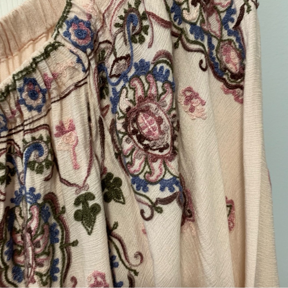 Embroidered Floral Blouse by Democracy 3XL - Picture 6 of 13